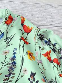 Floral Print Notch V-Neck Puff Sleeve Casual Blouse- Plus Size