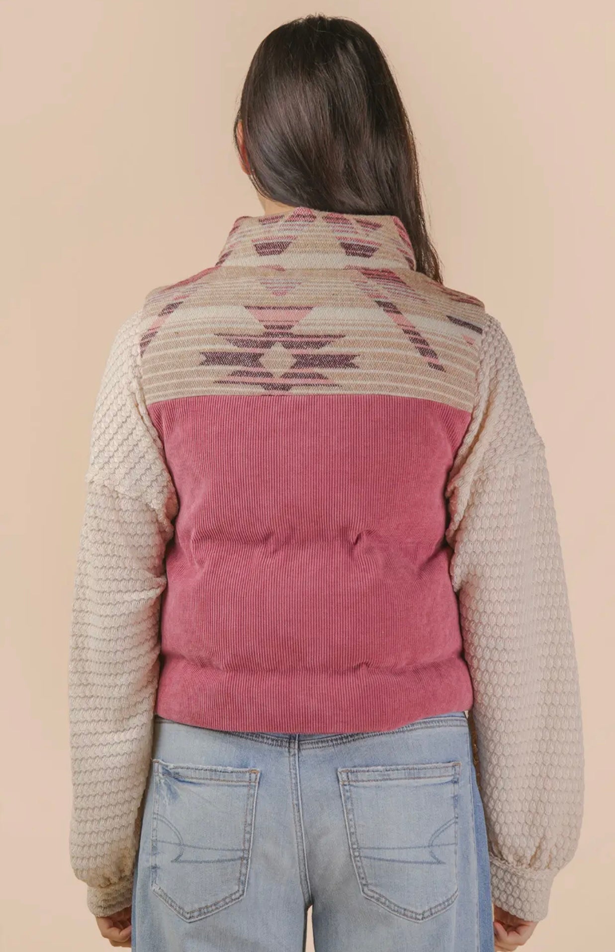 Aztec Graphic Corduroy
Casual Puffer