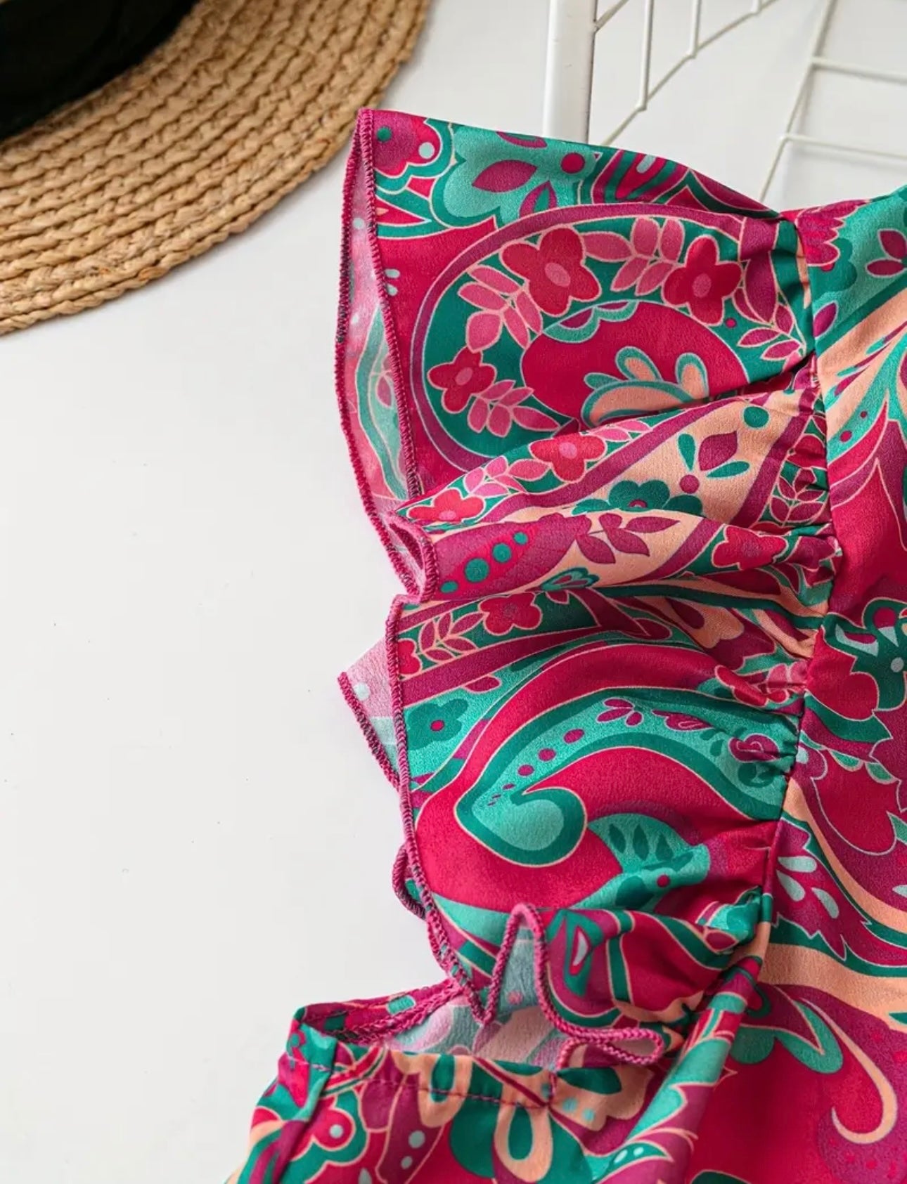 Lightweight Plus Size Women's Paisley Print Blouse