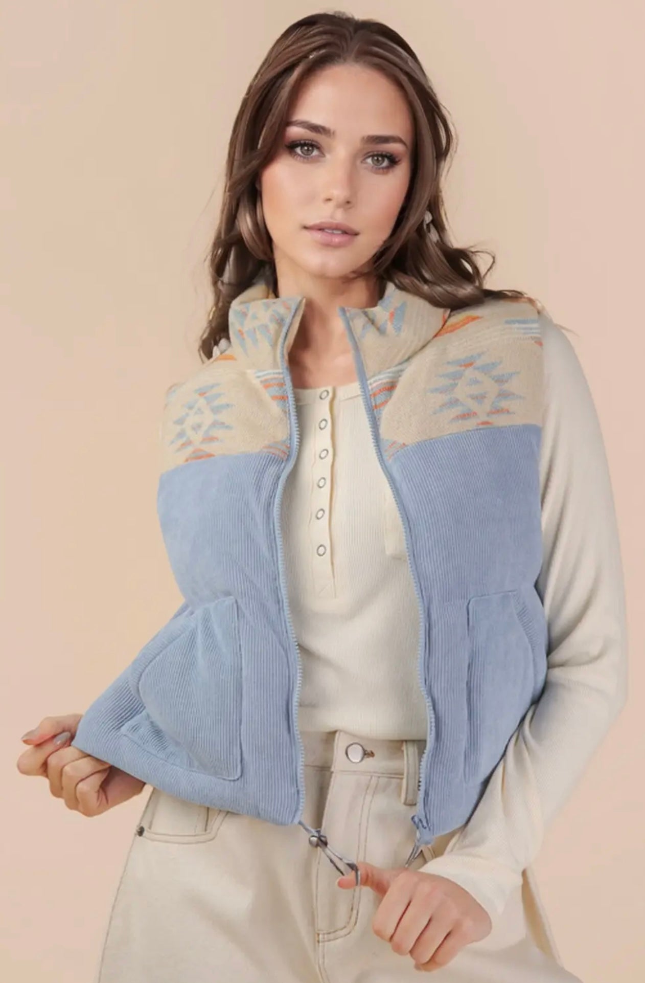 Aztec Graphic Corduroy
Casual Puffer
