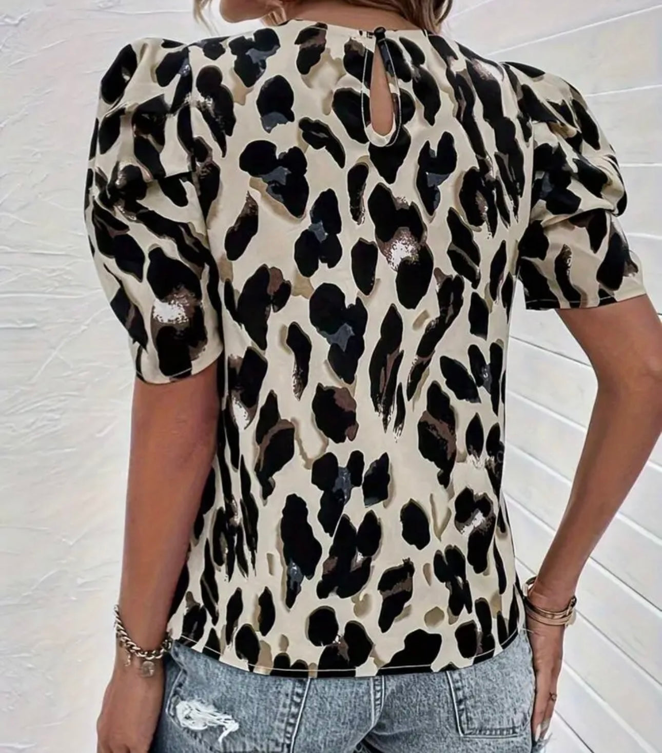 Elegant Leopard Print Women's Short Puff Sleeve Blouse