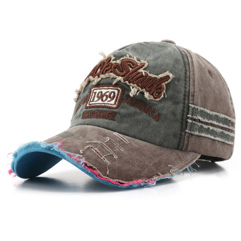 Washed Old Letter Embroidery Ripped Cap