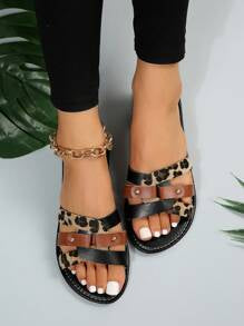 Open-Toe Ankle Strap Flat Leopard Print Sandals
