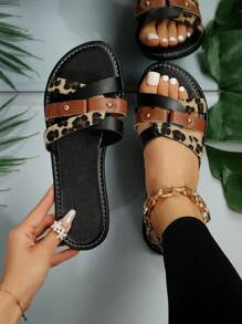 Open-Toe Ankle Strap Flat Leopard Print Sandals