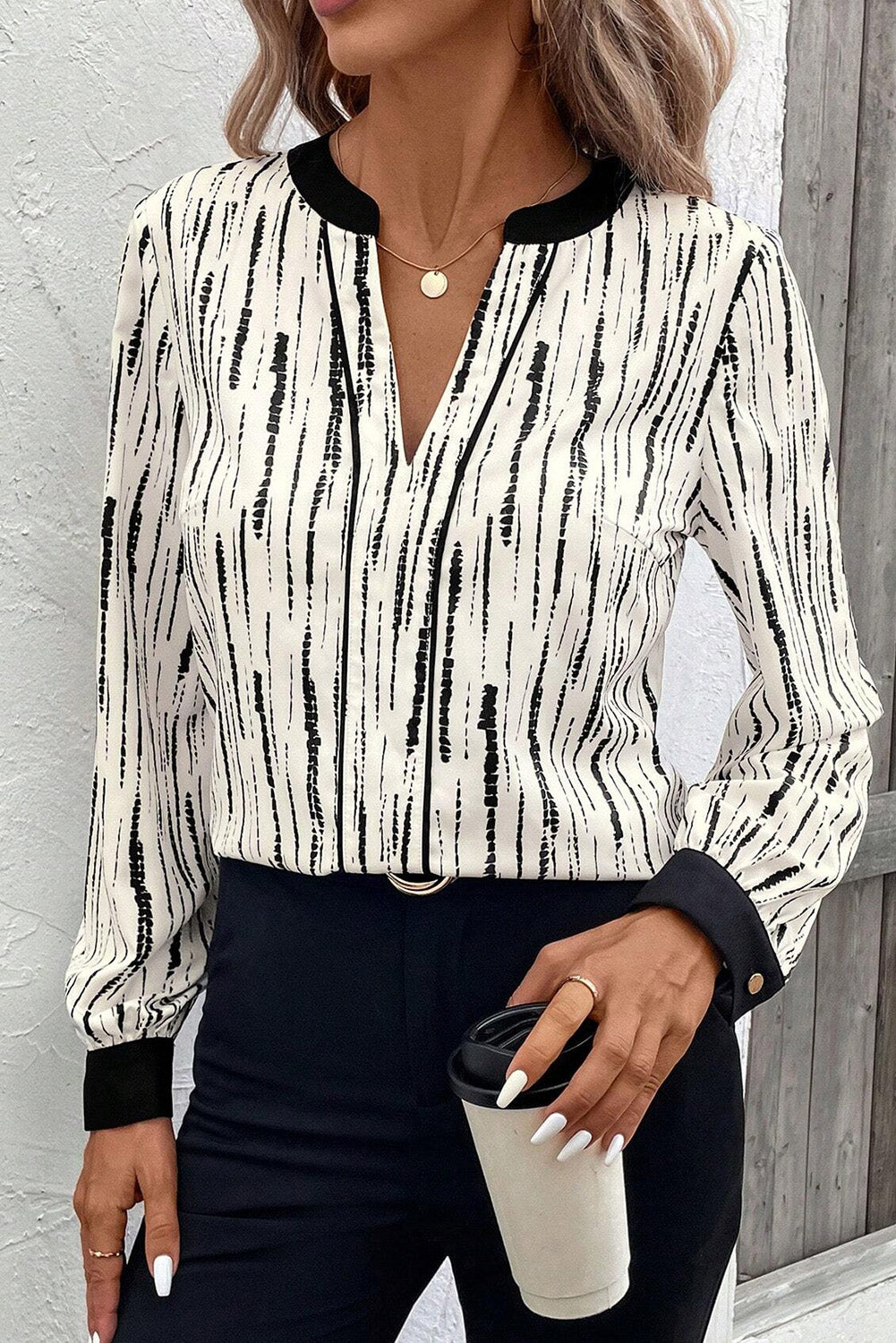 Black Spring and Autumn Abstract Print V-neck Long-sleeve Blouse