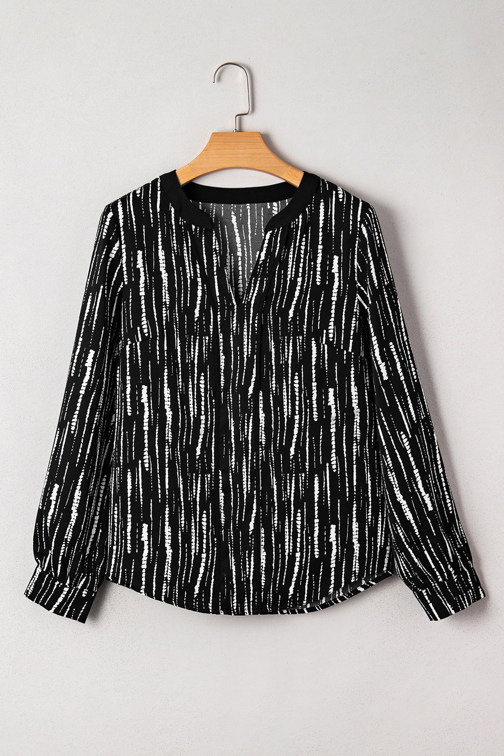 Black Spring and Autumn Abstract Print V-neck Long-sleeve Blouse